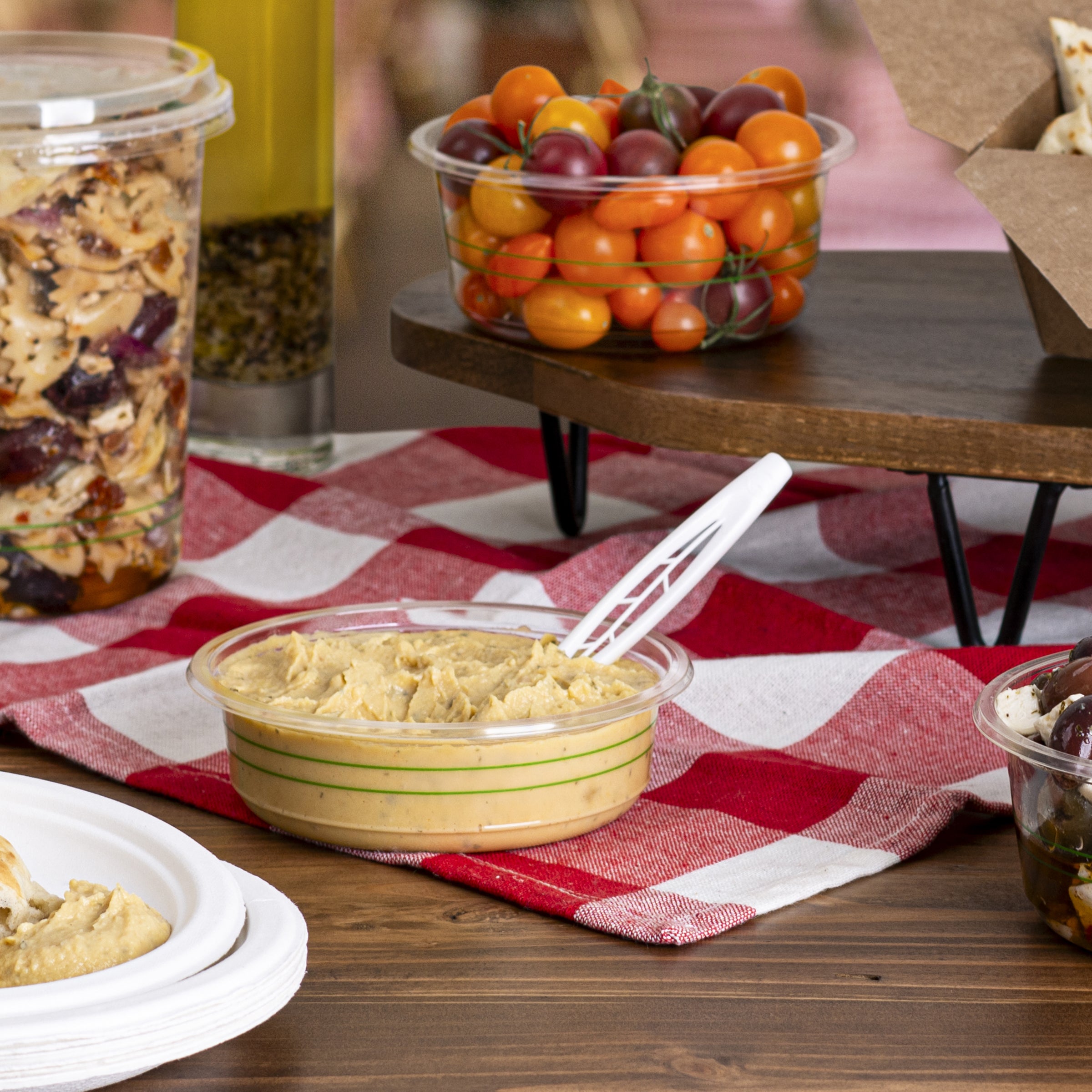 8 oz Clear PLA Round Deli Container — Compostable — 600/Case | Fineline 47PLADR8A